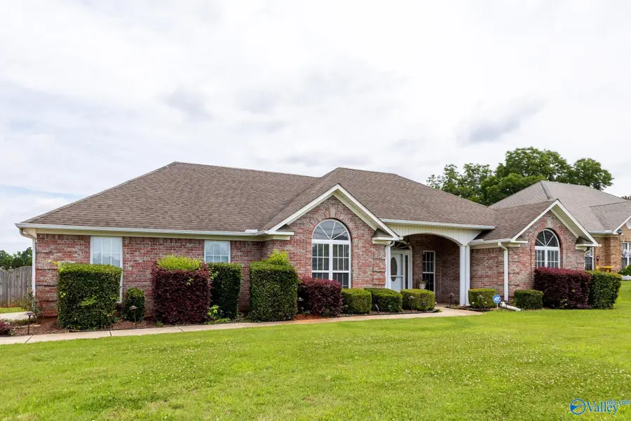 879 Dan Tibbs Road, Huntsville, AL 35806 - #3