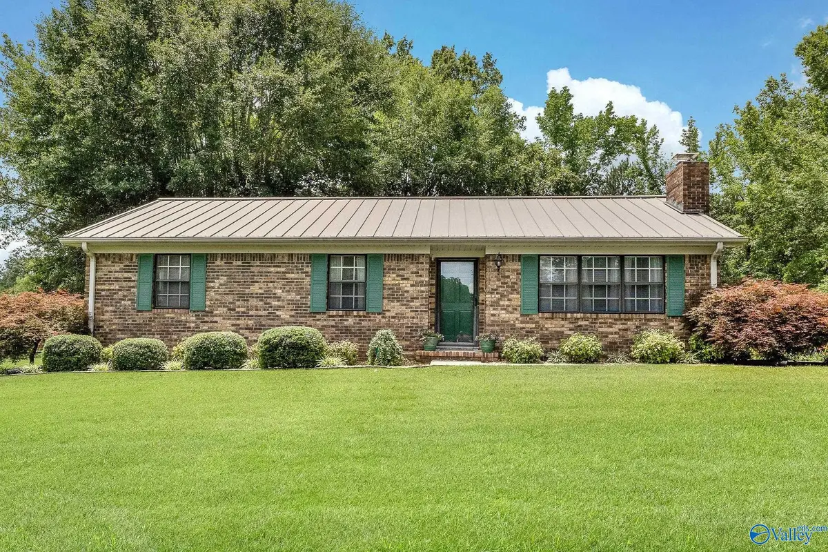 737 Community Lane, Hartselle, AL 35640 - #1