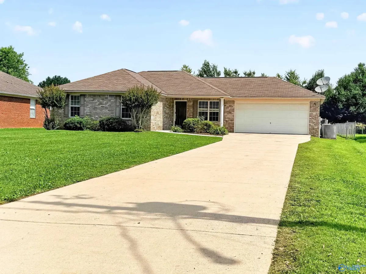 327 Shady Lane, Hazel Green, AL 35750 - #1