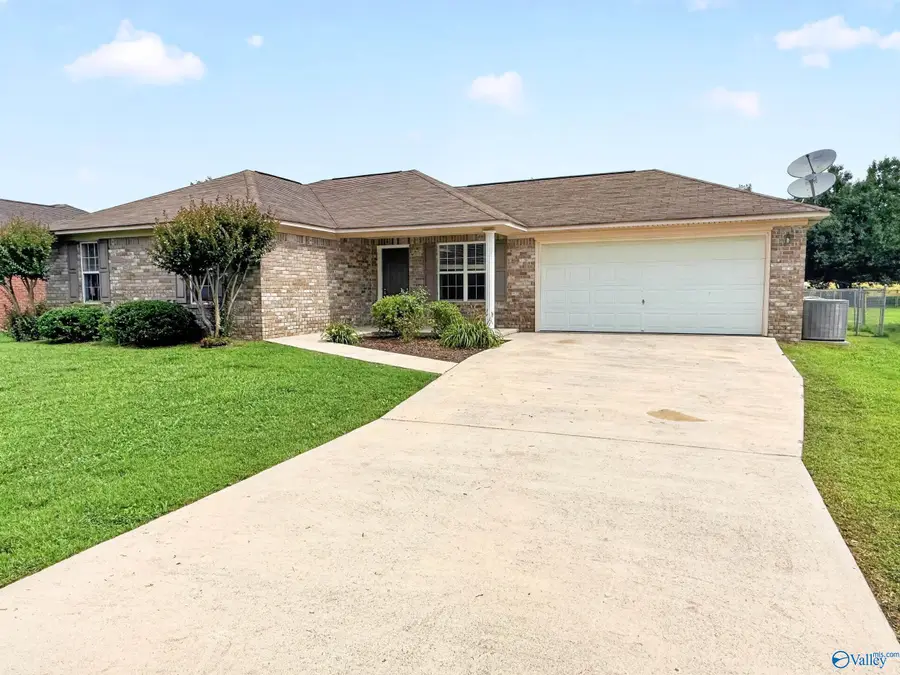 327 Shady Lane, Hazel Green, AL 35750 - #2