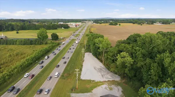 0.80 Highway 72, Athens, AL 35613
