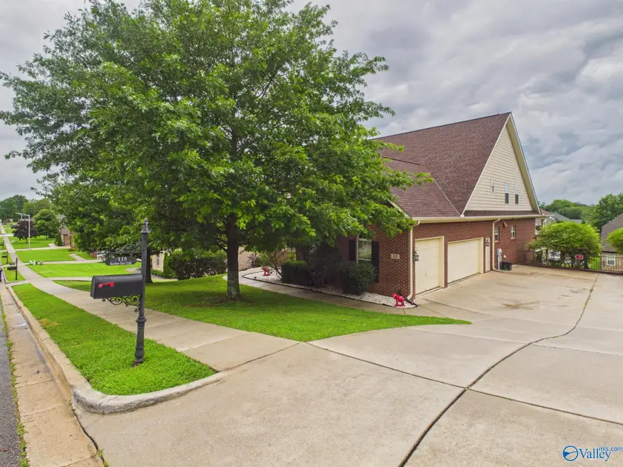 115 Rainbow Glen Circle, Madison, AL 35758 - #3
