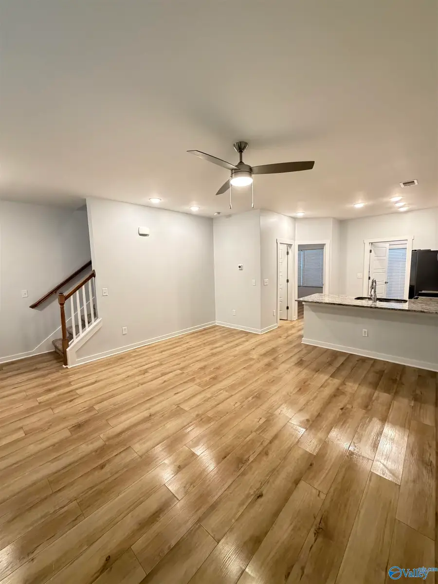 422 Falls Pointe Sw, Madison, AL 35756 - #2