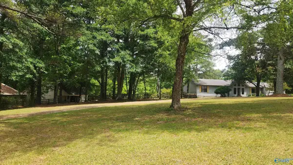 861 Scott Road, Hazel Green, AL 35750