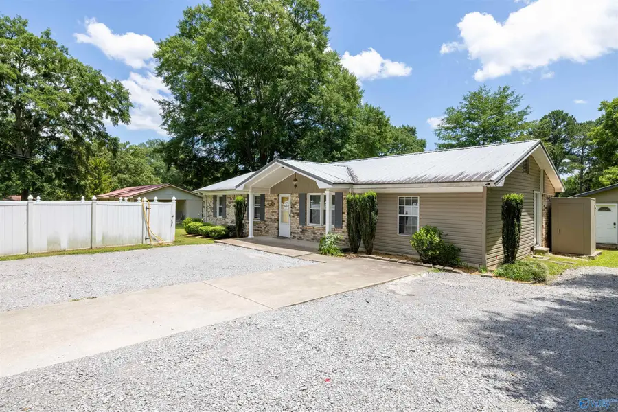 350 Lakeview Drive, Hamilton, AL 35570 - #2
