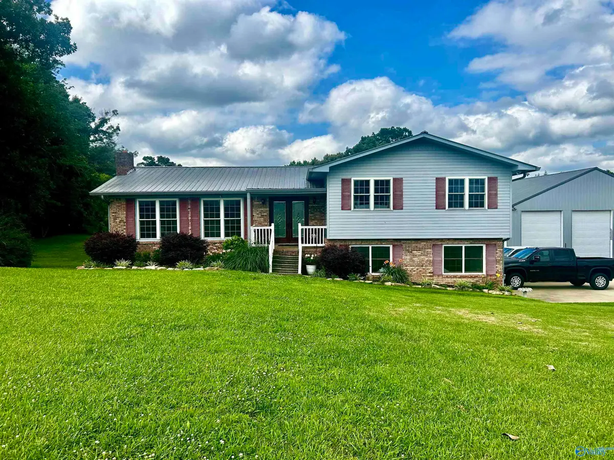 1342 County Road 122, Fort Payne, AL 35968 - #1