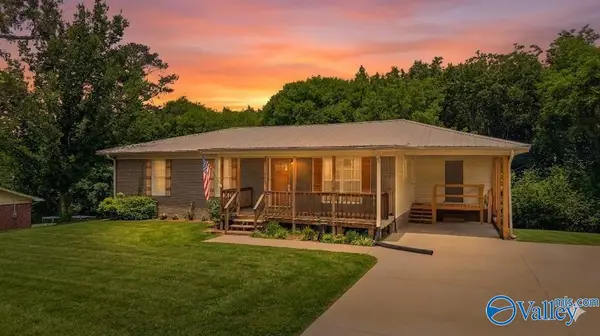 4708 Lloyd Street, Guntersville, AL 35976