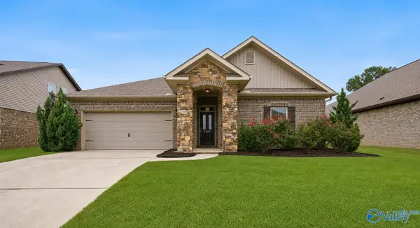 2422 Hobbstone Circle Sw, Huntsville, AL 35803