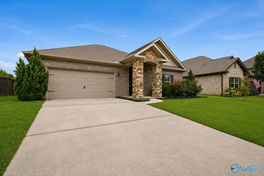 2422 Hobbstone Circle Sw, Huntsville, AL 35803 - #2