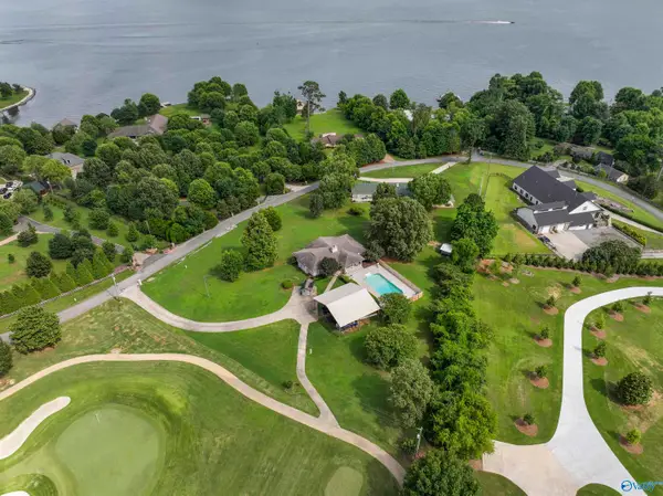 2331 Buck Island Drive, Guntersville, AL 35976
