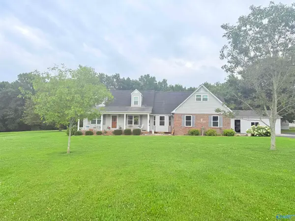 512 Lookout Drive, Arab, AL 35016