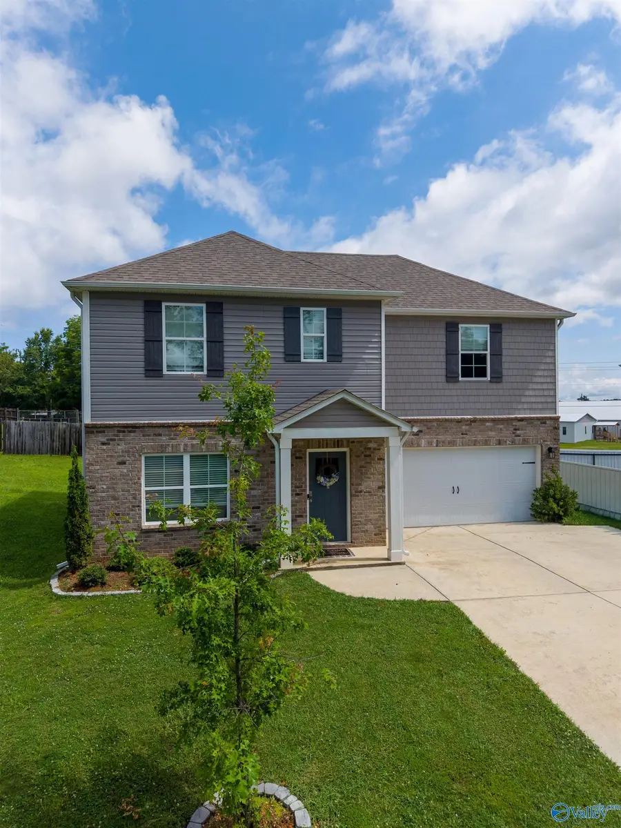106 Briarwood Lane, Glencoe, AL 35905 - #2