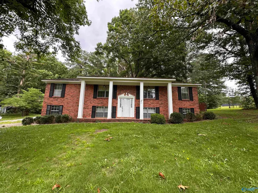 79 Lemmond Circle, Somerville, AL 35670 - #3