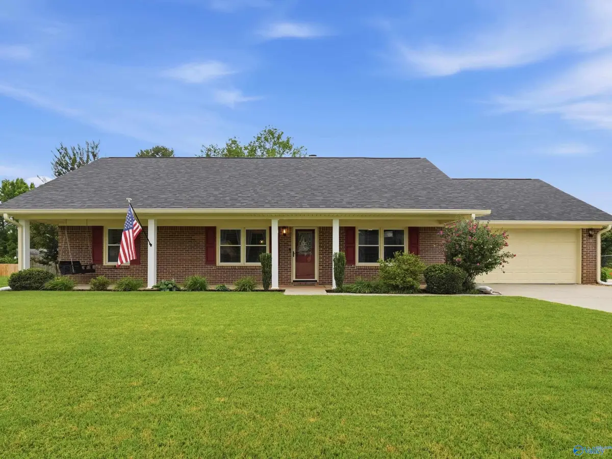 122 Wickstone Road, Meridianville, AL 35759 - #1
