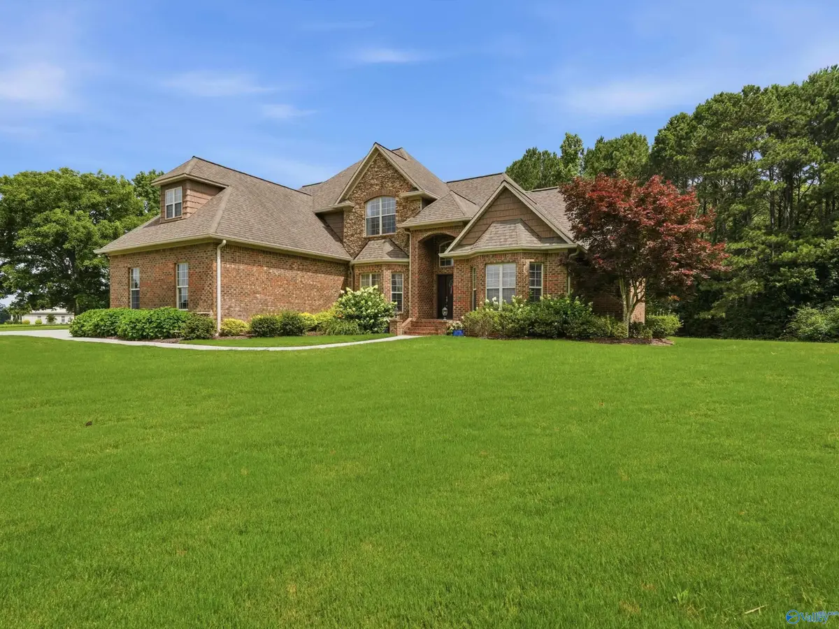 198 Worthington Lane, Guntersville, AL 35976 - #1