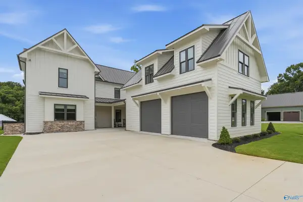 133 Anchor Avenue, Guntersville, AL 35976