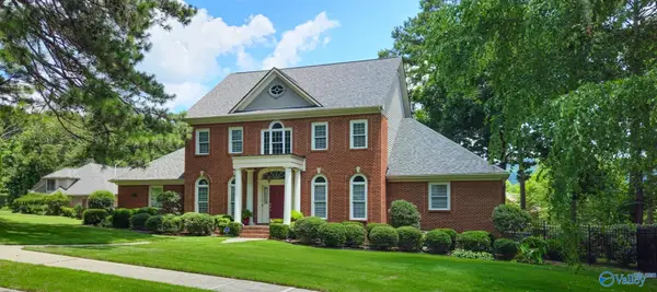 2200 SE Honey Locust Lane Se, Huntsville, AL 35803