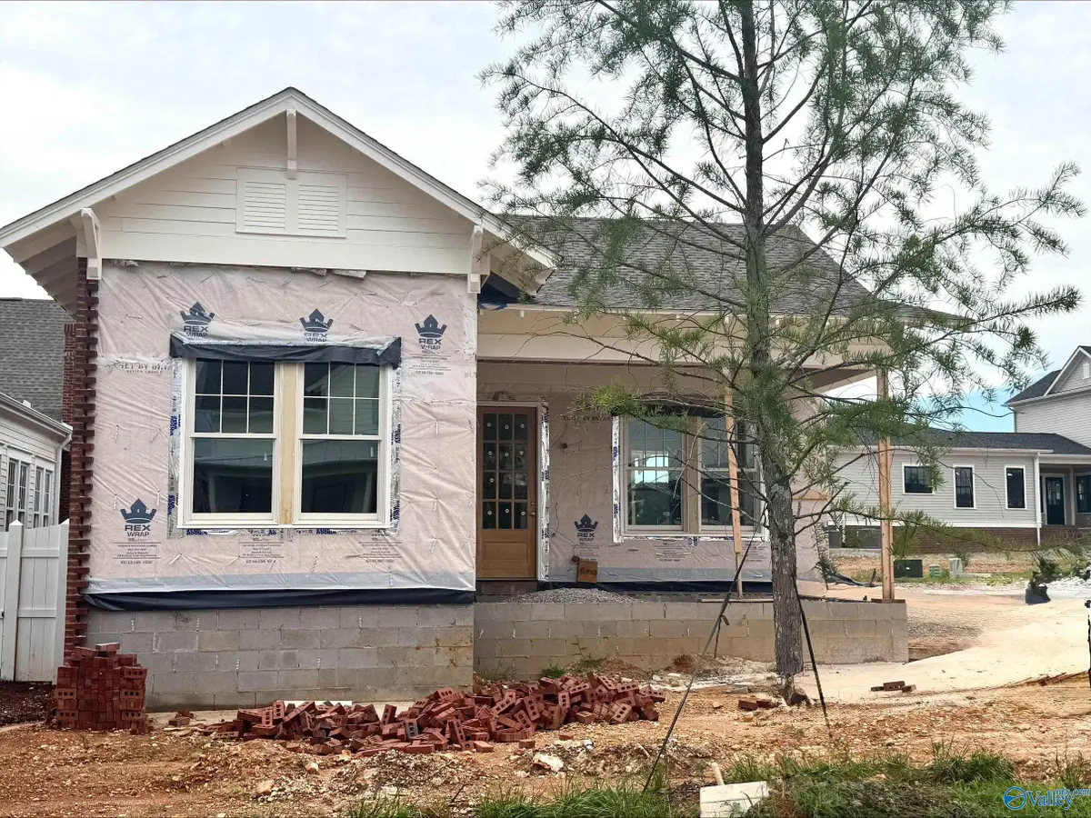 8 Angell Street Nw, Huntsville, AL 35806 - #1