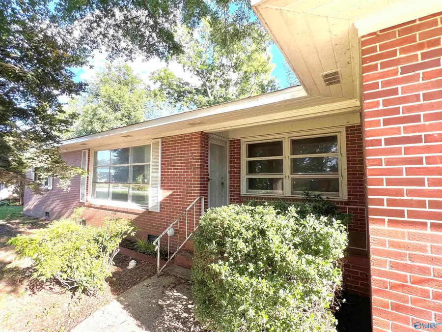 100 Lafayette Avenue, Boaz, AL 35957 - #2