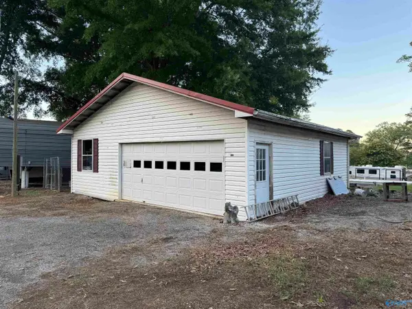40 Buttercup Drive, Guntersville, AL 35976