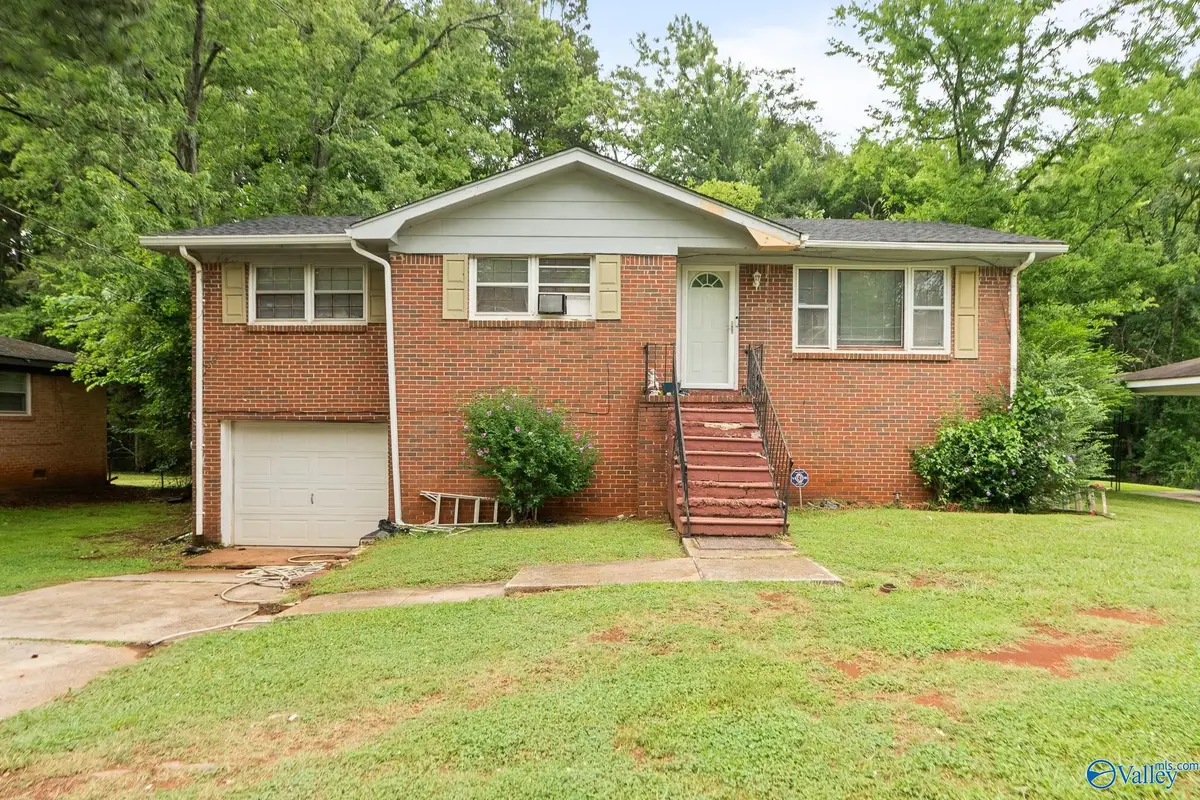 4630 Broadmeadow Lane Nw, Huntsville, AL 35810 - #1