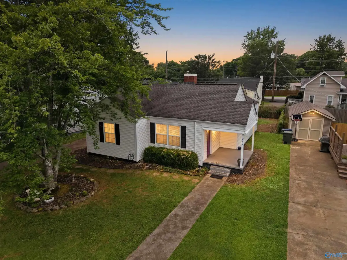 2707 Hastings Road Sw, Huntsville, AL 35801 - #1