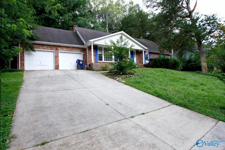 518 Cleermont Drive, Huntsville, AL 35801 - #2