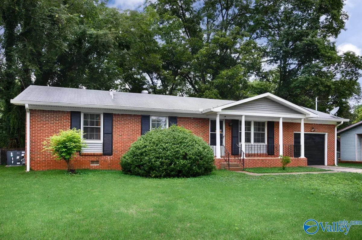 3013 Greenhill Drive Nw, Huntsville, AL 35810 - #1