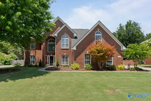 5107 Creekstone Drive, Owens Cross Roads, AL 35763