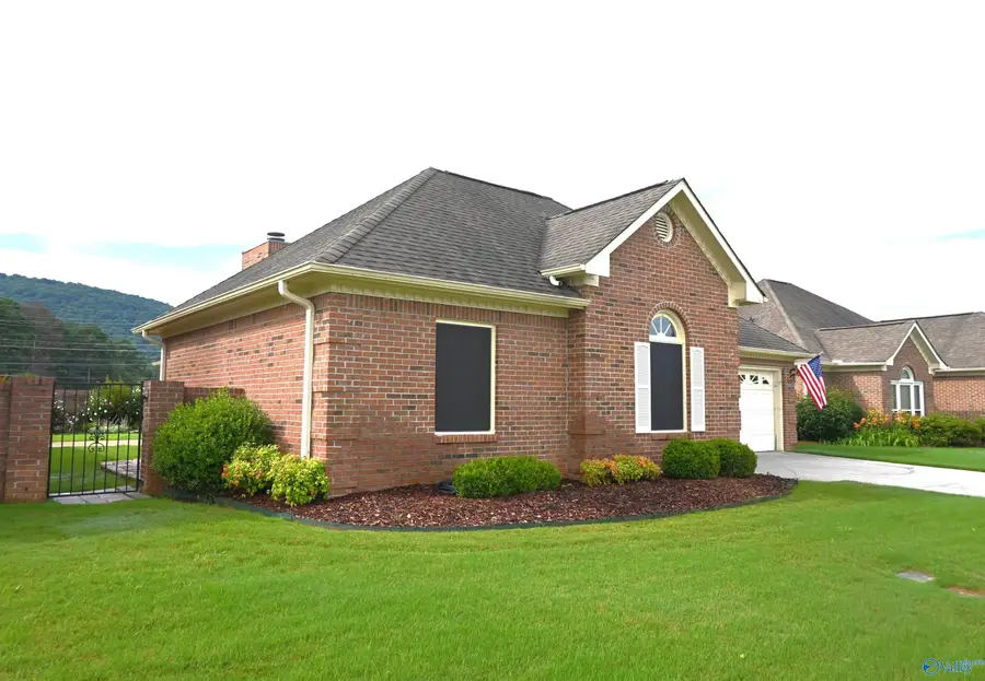 15063 Ashmont Blvd Se, Huntsville, AL 35803 - #2