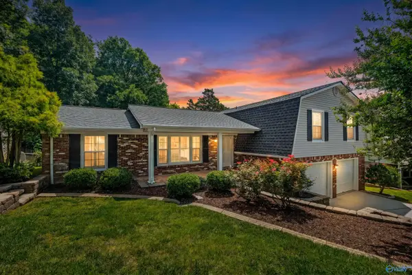 1922 Epworth Drive Ne, Huntsville, AL 35811