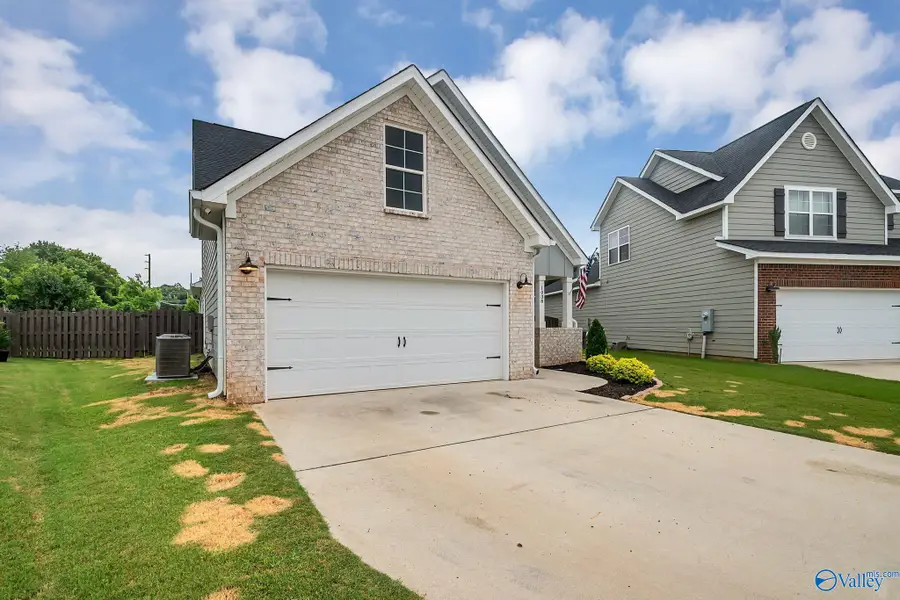 1038 Highgrove Heights Nw, Harvest, AL 35749 - #2