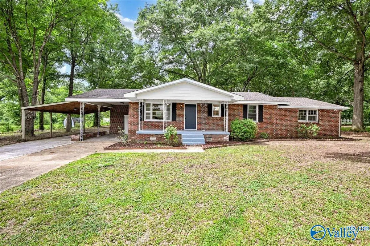 142 Hamaker Street Sw, Decatur, AL 35603 - #1
