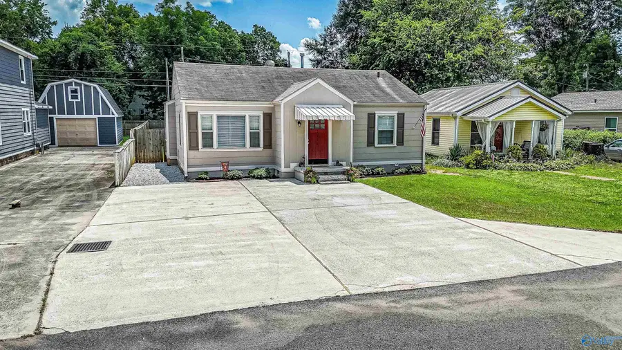 1212 Halsey Avenue, Huntsville, AL 35801 - #3