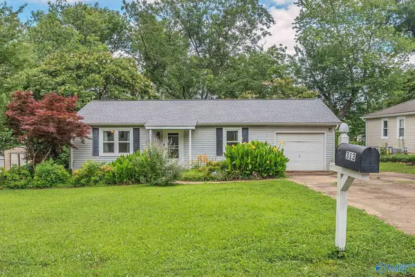 313 Crestview Street, Athens, AL 35611