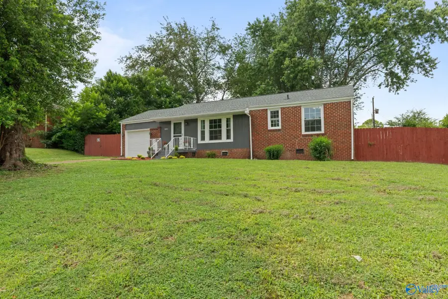 2108 Wharton Road Nw, Huntsville, AL 35810 - #2