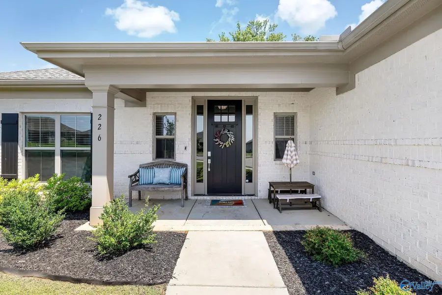 226 Hannaway Circle, Madison, AL 35757 - #2