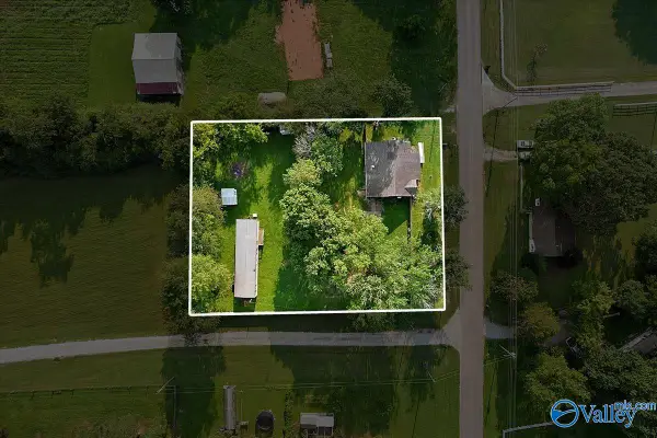 530 Hurricane Road, New Market, AL 35761