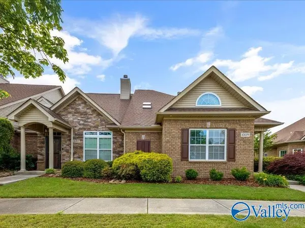 1009 Cresent Falls, Huntsville, AL 35806