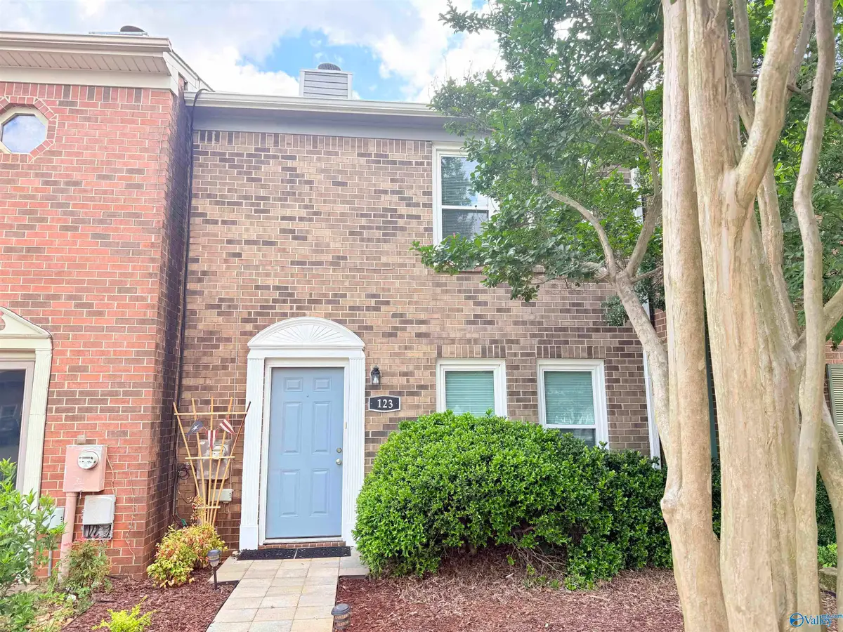 123 Cresent Circle, Madison, AL 35758 - #1