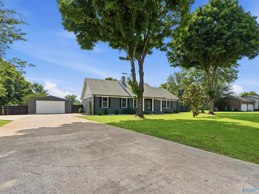 105 Hazelwood Drive, Hazel Green, AL 35750 - #3