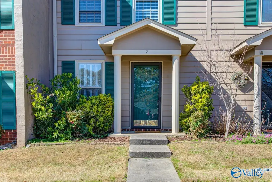 8151 Oldfield Road Sw #7, Huntsville, AL 35802 - #2