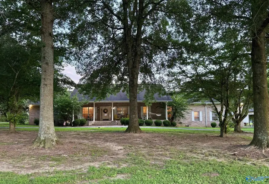 920 Wolf Creek Road, Albertville, AL 35951 - #3