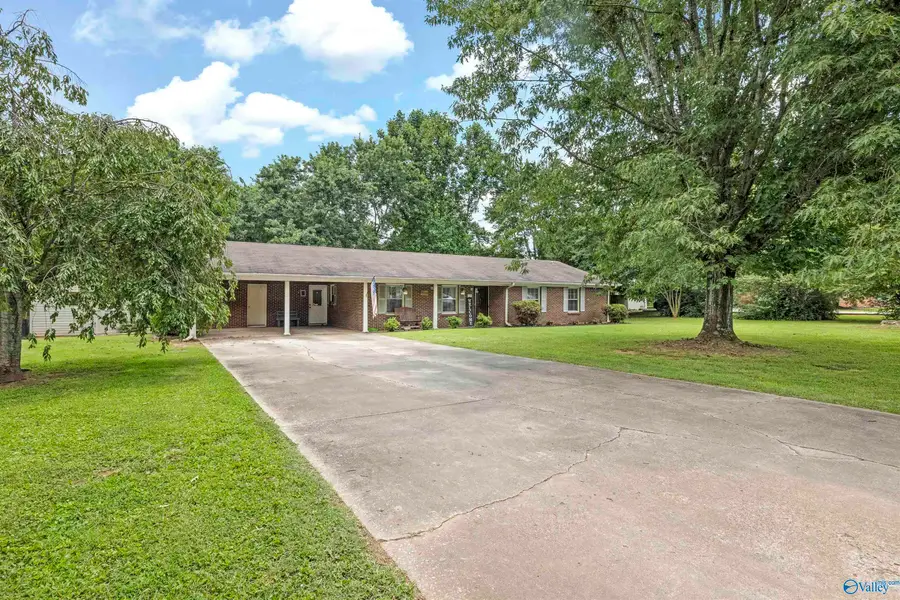 240 Dee Ann Road, Trinity, AL 35673 - #3