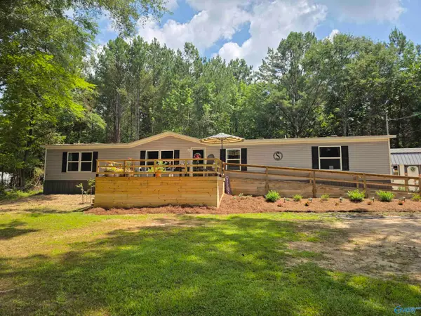 7074 Fords Valley Road, Hokes Bluff, AL 35905