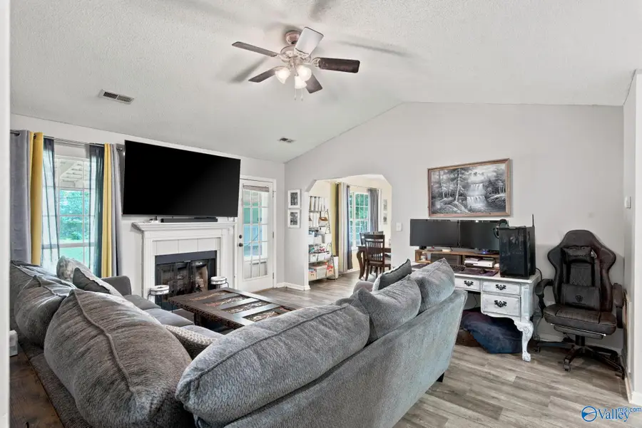 103 Thornhedge Trail, Toney, AL 35773 - #3