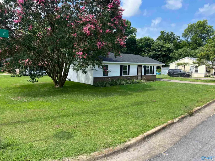 698 Tie Street, Albertville, AL 35950 - #2