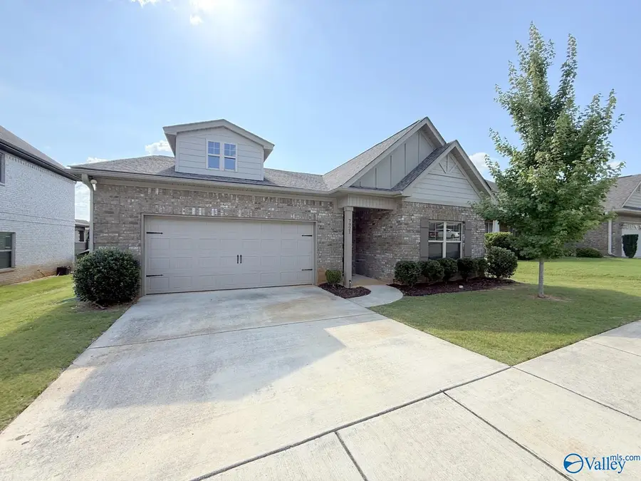 7921 Gabriela Drive Nw, Huntsville, AL 35806 - #3