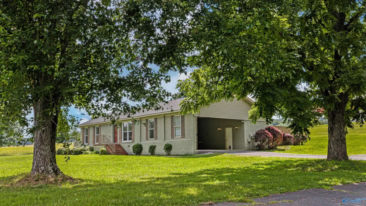 6602 Greenhill Blvd, Fort Payne, AL 35967 - #1
