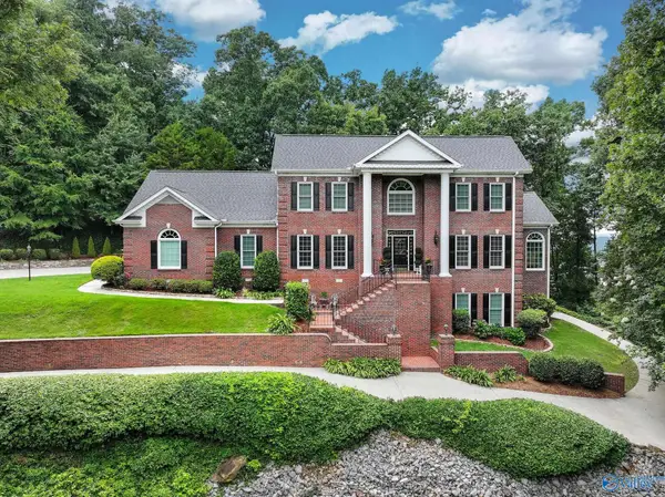 4016 Windsor Drive, Guntersville, AL 35976